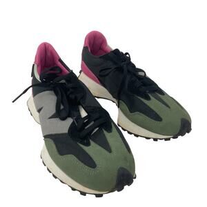 New Balance Green and Pink Athletic Shoes